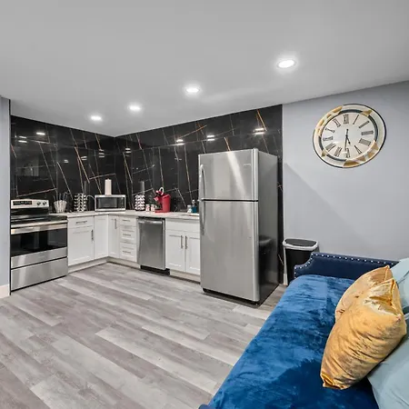 Ferienwohnung Stylish 2-Br Getaway In Heights With Pool Houston Exterior foto